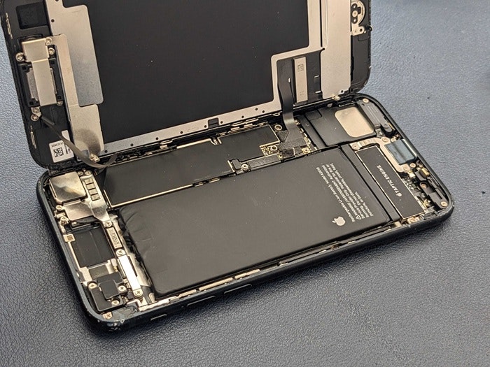 iPhone SE3　iPhone　iPhone修理　バッテリー交換　バッテリー修理　アイホーン修理　充電持ち