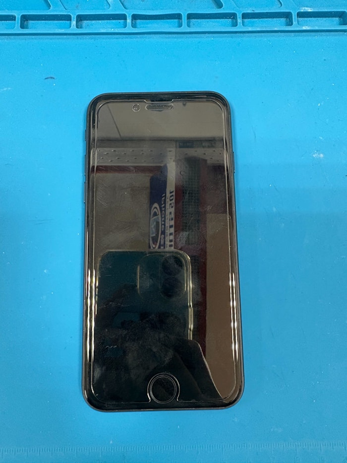 iPhoneSE２　バッテリー交換　即日
