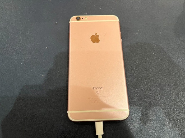 iPhone6sPlus　iPhone　修理　iPhone修理　交換　インカメラ　カメラ修理　豊川　豊橋　新城　蒲郡　湖西　浜松