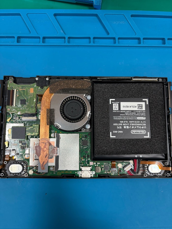 液晶交換　即日　switch修理