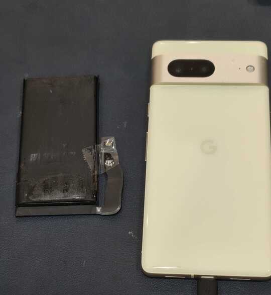 豊田市】Google Pixel 7のバッテリー交換！充電の減りが早い症状を改善