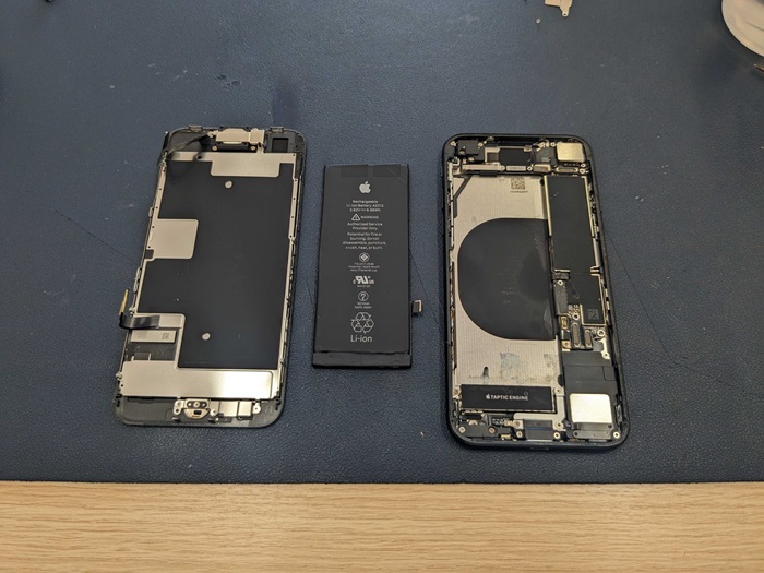 岡崎市】iPhone SE2 バッテリー交換 まちスマ岡崎店