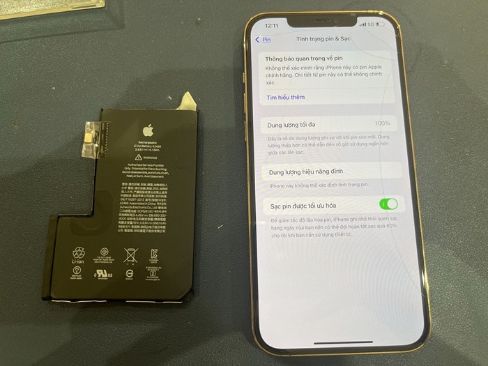 iPhone12ProMax バッテリー交換　バッテリー修理　充電持ち悪い