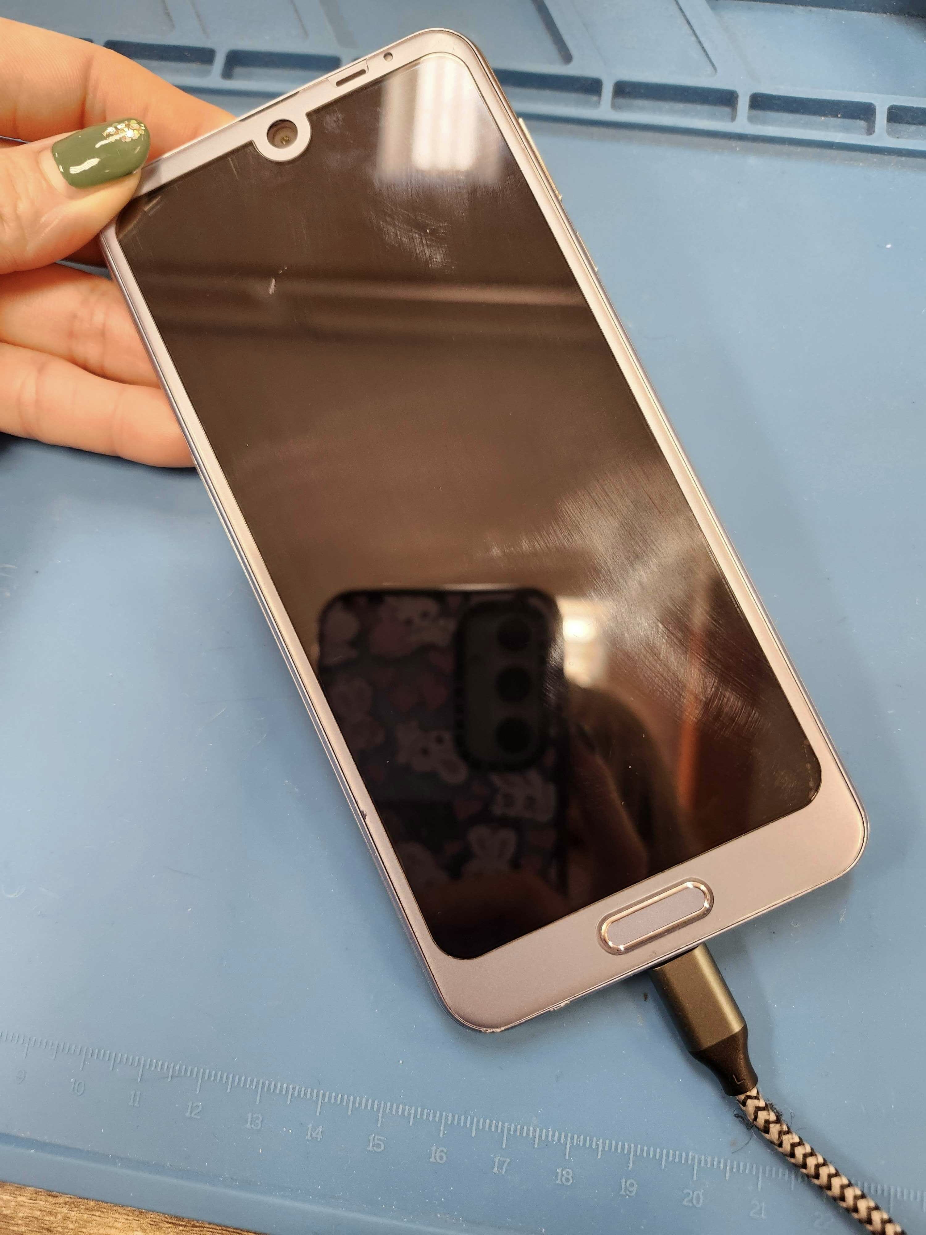 AQUOSR2　AQUOS　Android　即日　アンドロイド　スマホ　スマホ修理　バッテリー交換　バッテリー膨張　起動しない　電源入らない　豊川　豊橋　新城　蒲郡　湖西　浜松