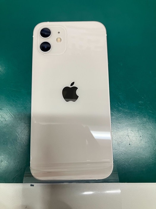 iPhone 12 背面われた 背面修理