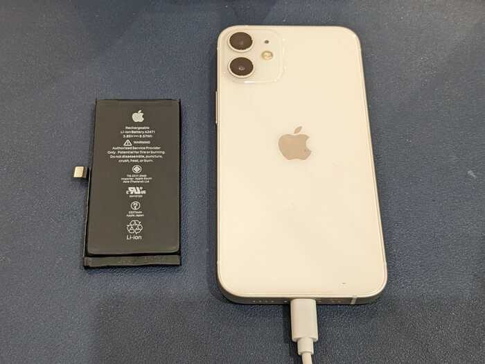 iPhone12 バッテリー交換　バッテリー修理　充電持ち悪い