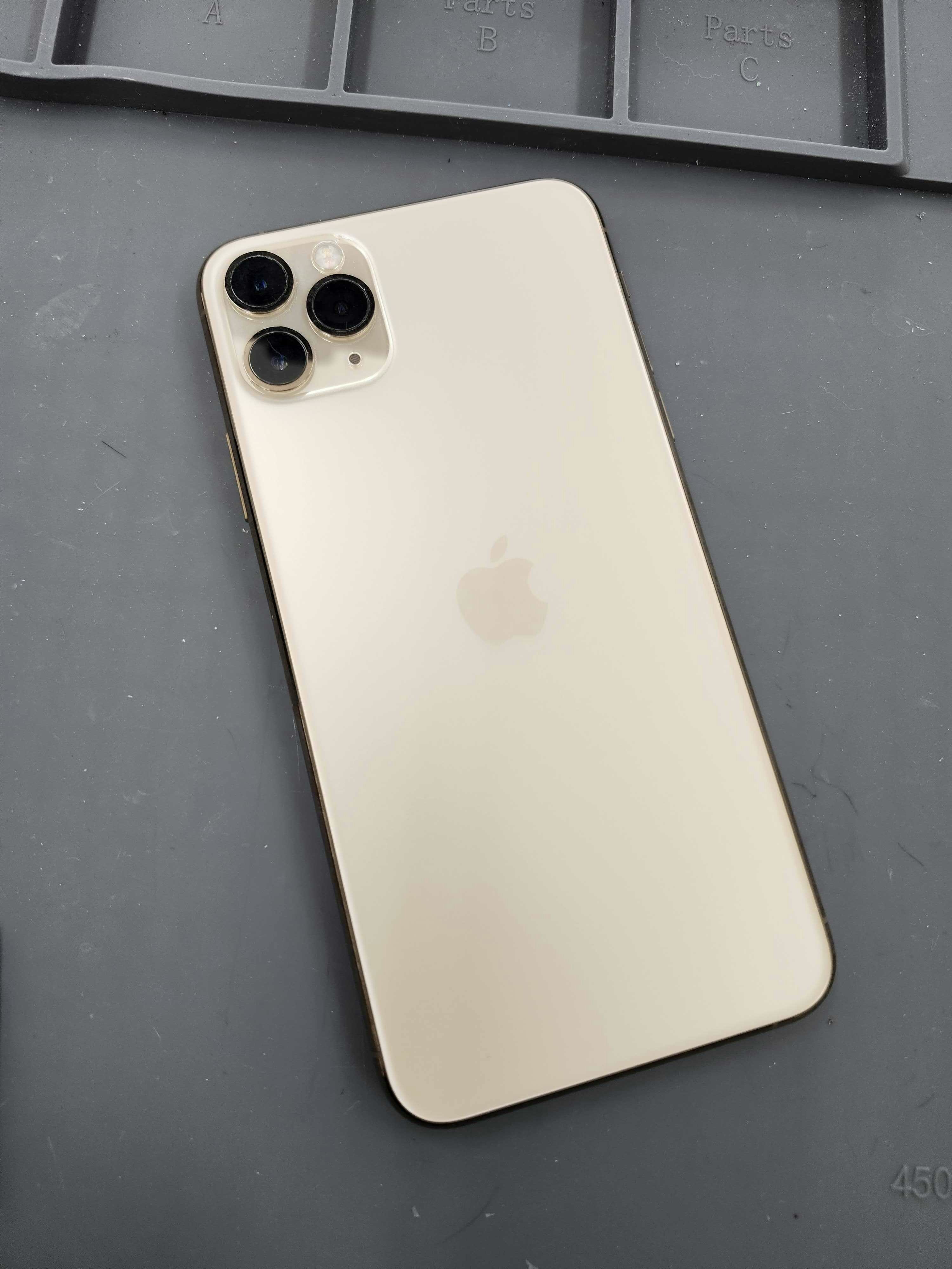 iPhone11ProMax　iPhone　iPhone修理　修理　スマホ　スマホ修理　バッテリー交換　豊川　豊橋　新城　蒲郡　湖西　浜松