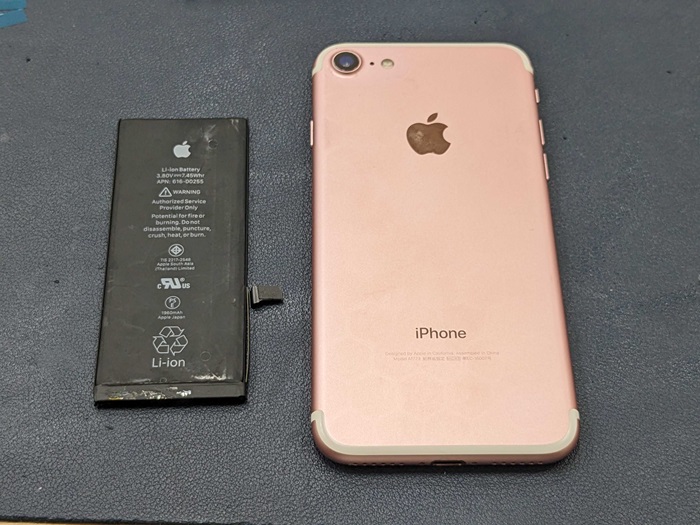 豊田市】iPhone7 バッテリー交換 まちスマGAZA豊田店