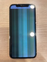 【豊川市】iPhone12の液晶不良修理｜画面に縦線が入る症状も即日60分で改善！