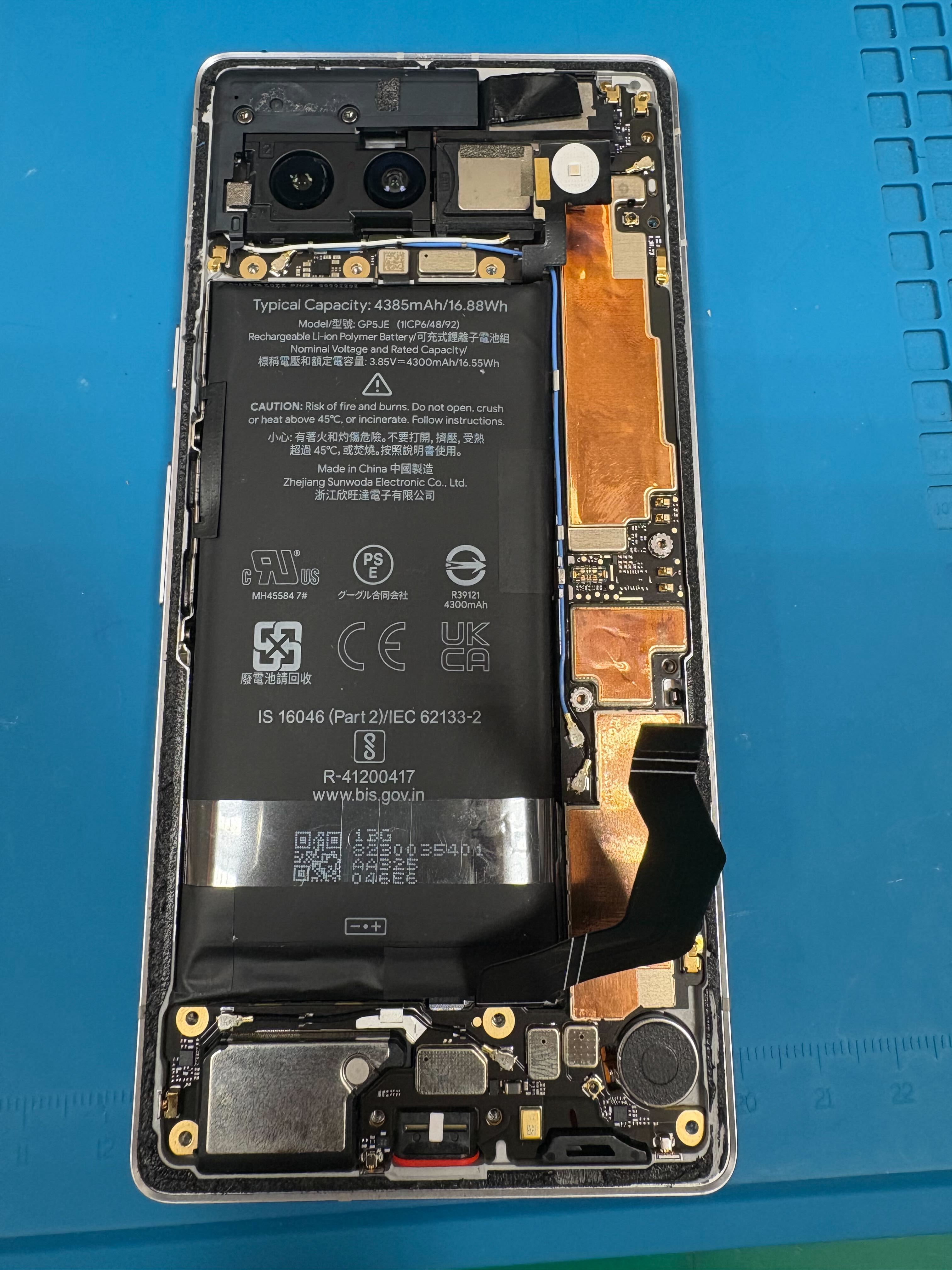 Google pixel7a 背面浮き🔥 バッテリー膨張