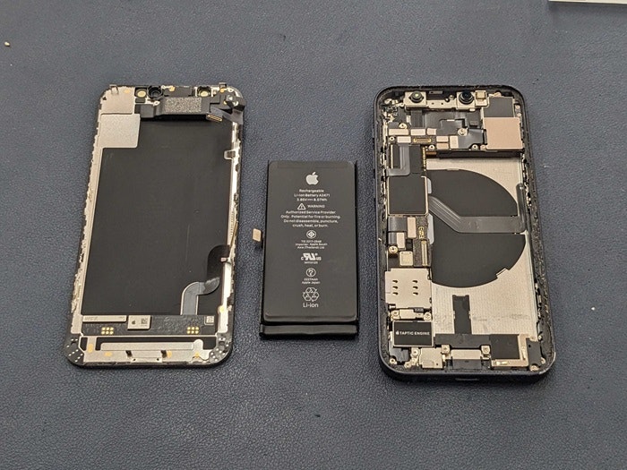 iPhone 12 バッテリー交換