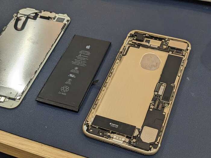 iPhone7plus バッテリー交換　バッテリー修理　充電持ち悪い
