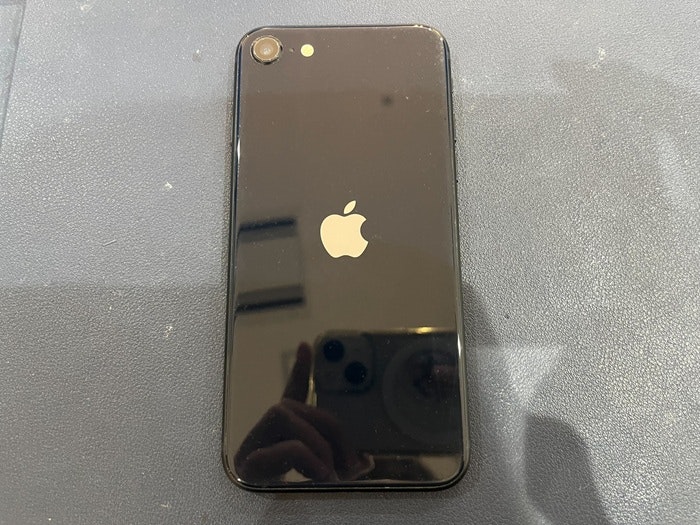 iPhoneSE3 画面修理　画面交換　液晶修理　液晶交換