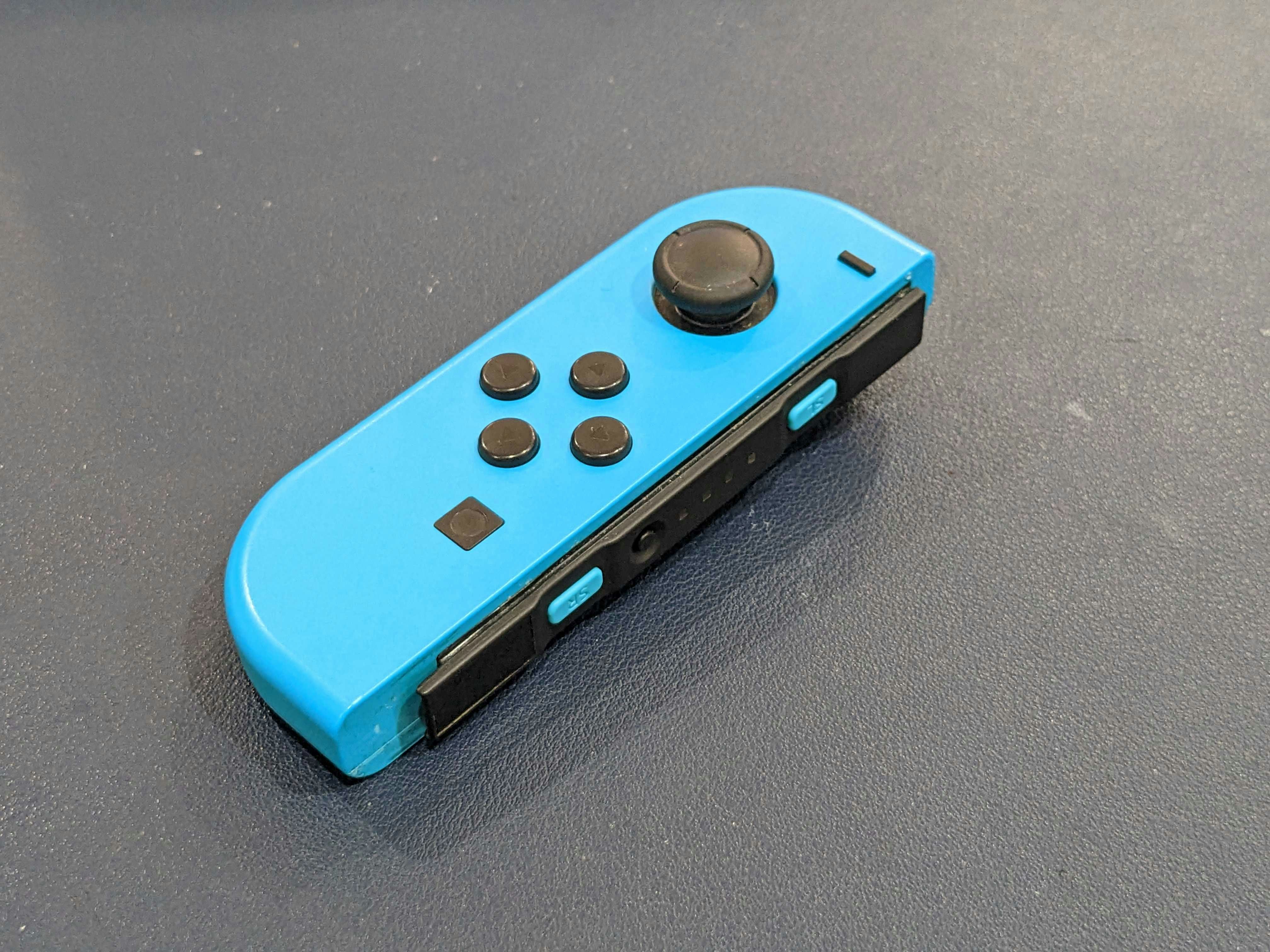 Switch スイッチ ジョイコン SLSR交換 交換方法 分解 直す 治す 補正 直らない 治らない 修理