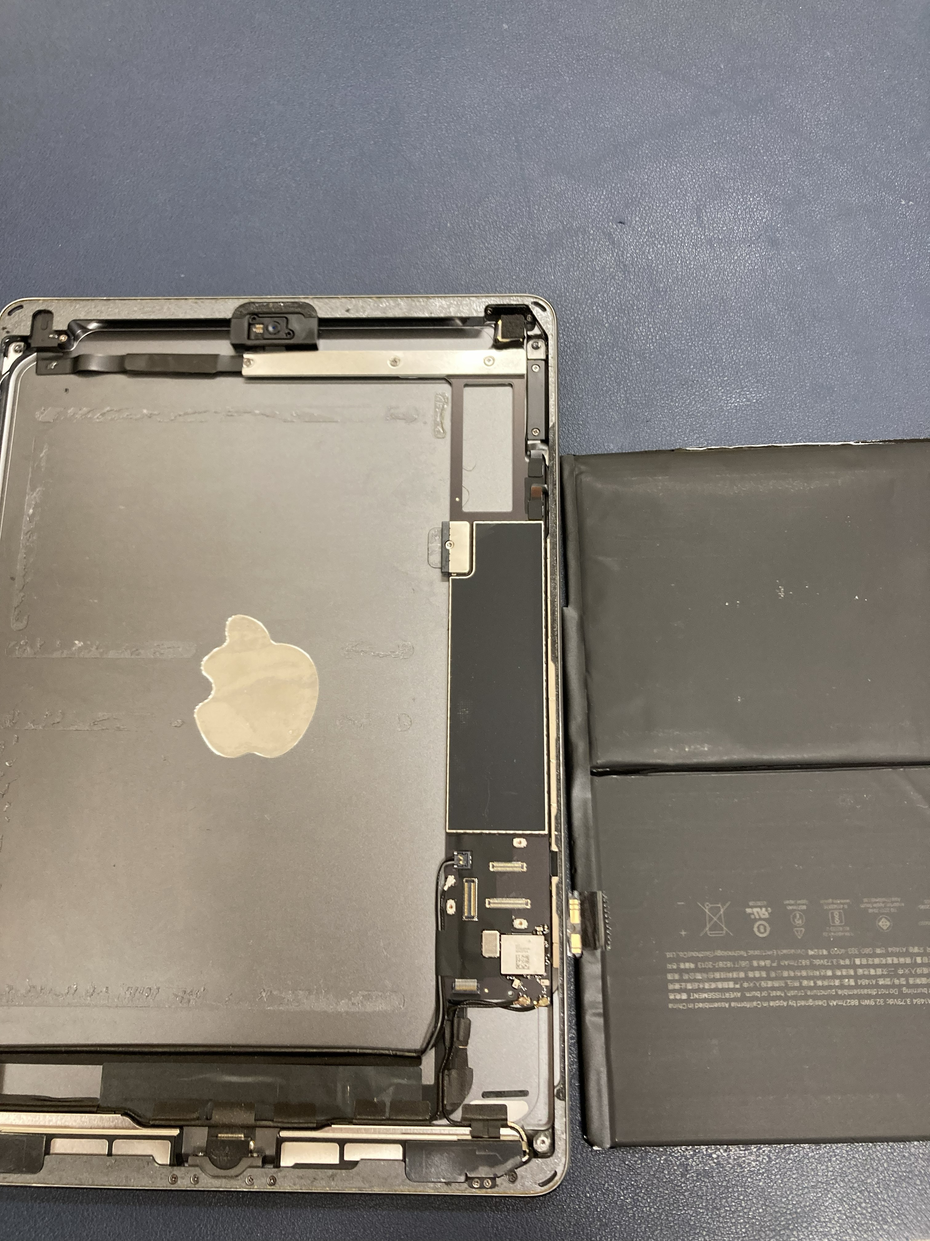 春日井】iPad 第7世代のバッテリー膨張修理を実施しました｜春日井市で