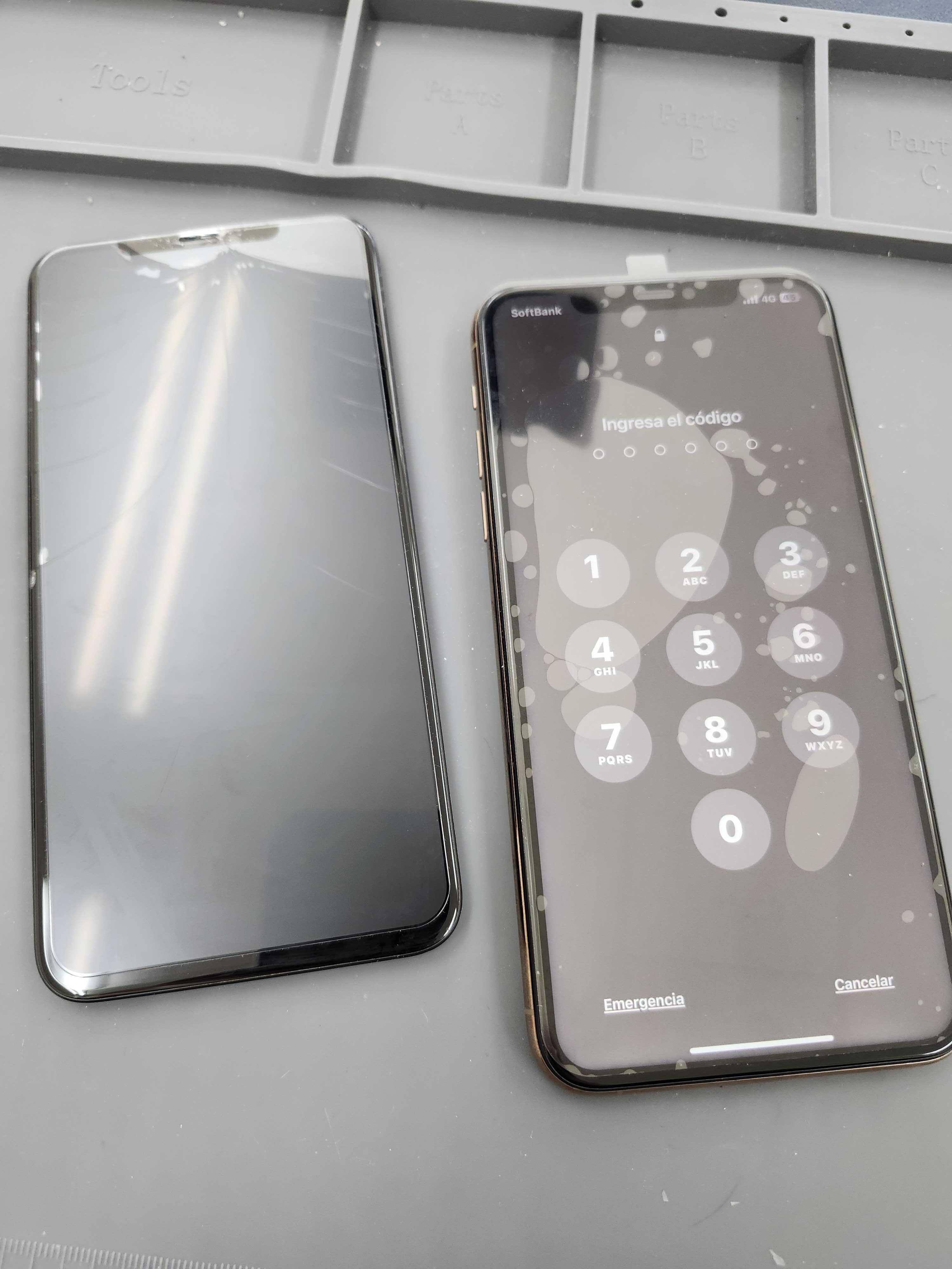 iPhone 11 ホワイト 本体 画面ひび割れ 春日井市】 iPhone 11 Pro Maxのひび割れた画面も即日修理で綺麗に復旧