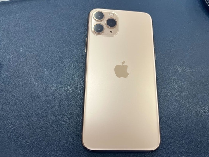 iPhone11Pro 画面修理　画面交換　液晶交換　液晶割れ