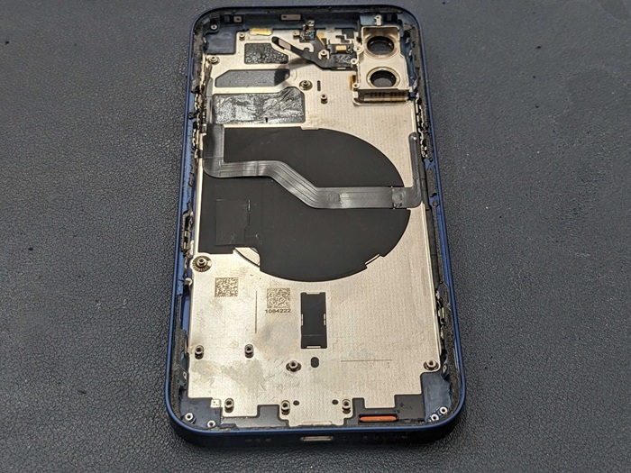 豊田市】iPhone12 背面割れ修理 まちスマGAZA豊田店
