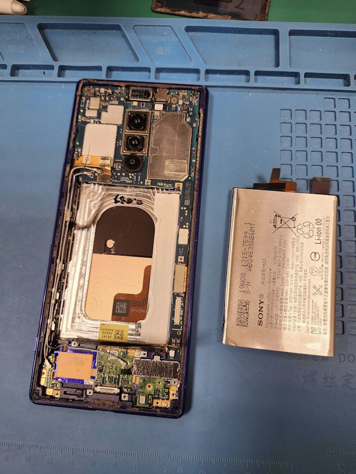 豊川市　Android　修理　バッテリー交換