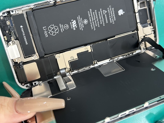 iPhone アイフォン　あいふぉん　修理　バッテリー交換
