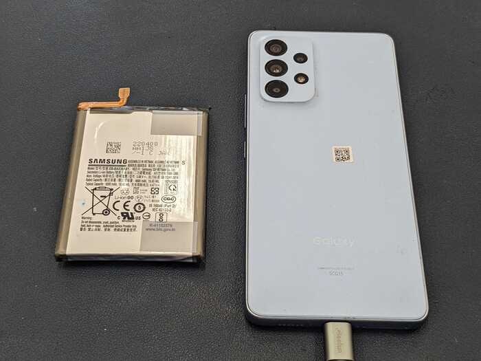 ぎゃらくしー　Galaxy　ギャラクシー　A53　バッテリー　ばってりー　膨張　膨らんでる　発火　充電減りはやい　発熱　修理　交換