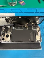 iPhone14 異音がする🧰 バイブ脱着【イオン豊橋南】