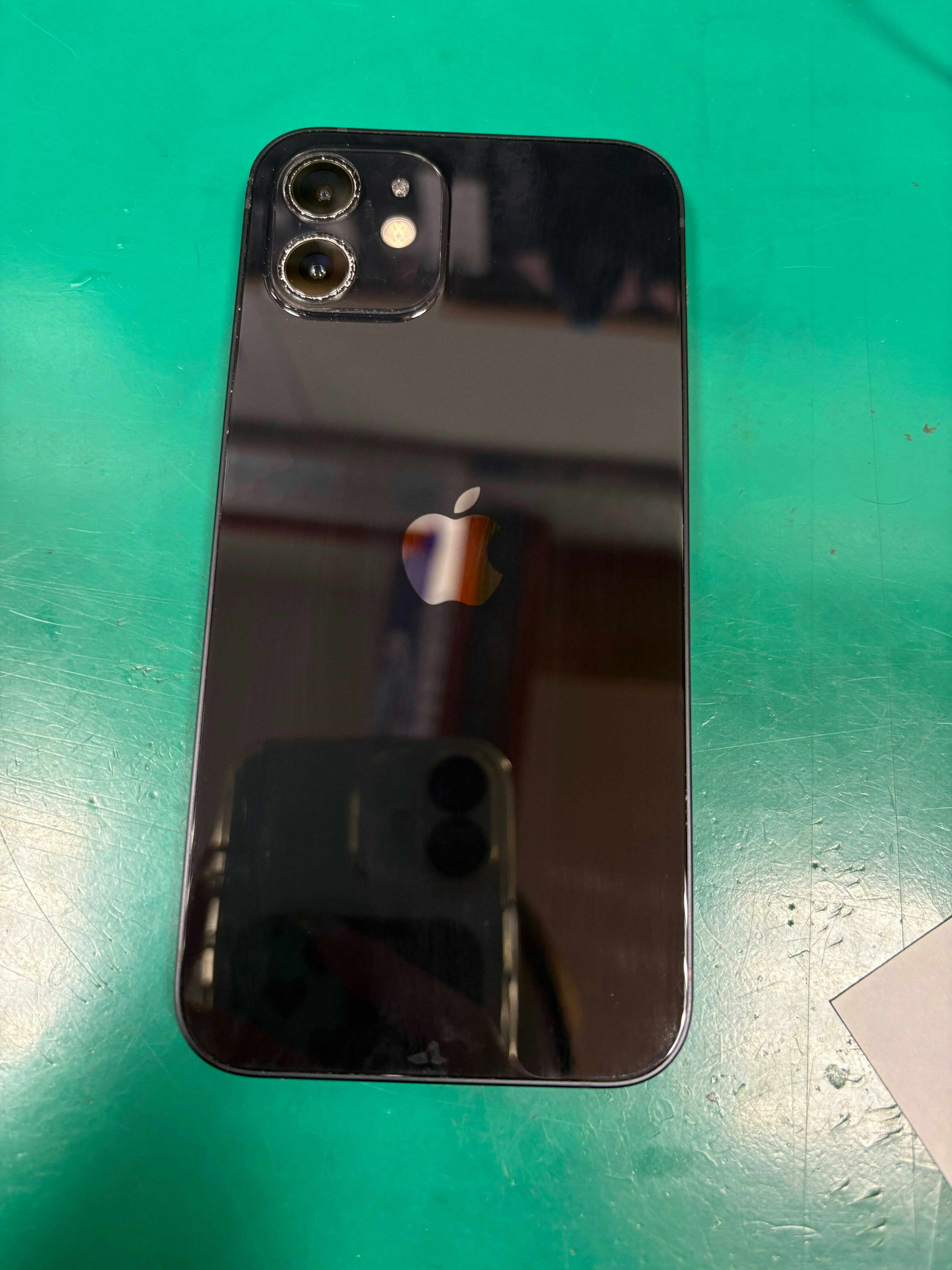 スマホ修理　アウトカメラ交換　豊橋