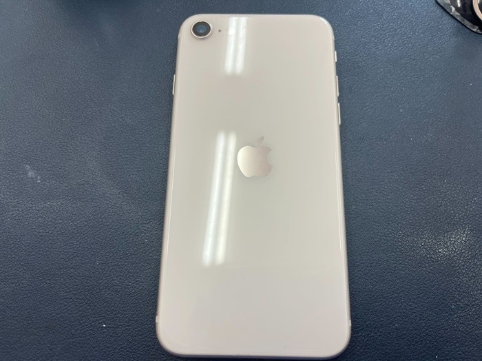 iPhoneSE3 画面修理　画面交換　液晶修理　電源不良　起動不良