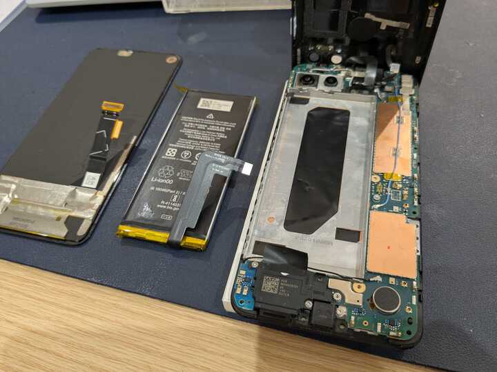 豊田市】Google Pixel 4aのバッテリー交換を行いました！バッテリーの