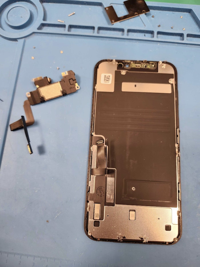 iPhone11　液晶に線　画面交換　液晶不良