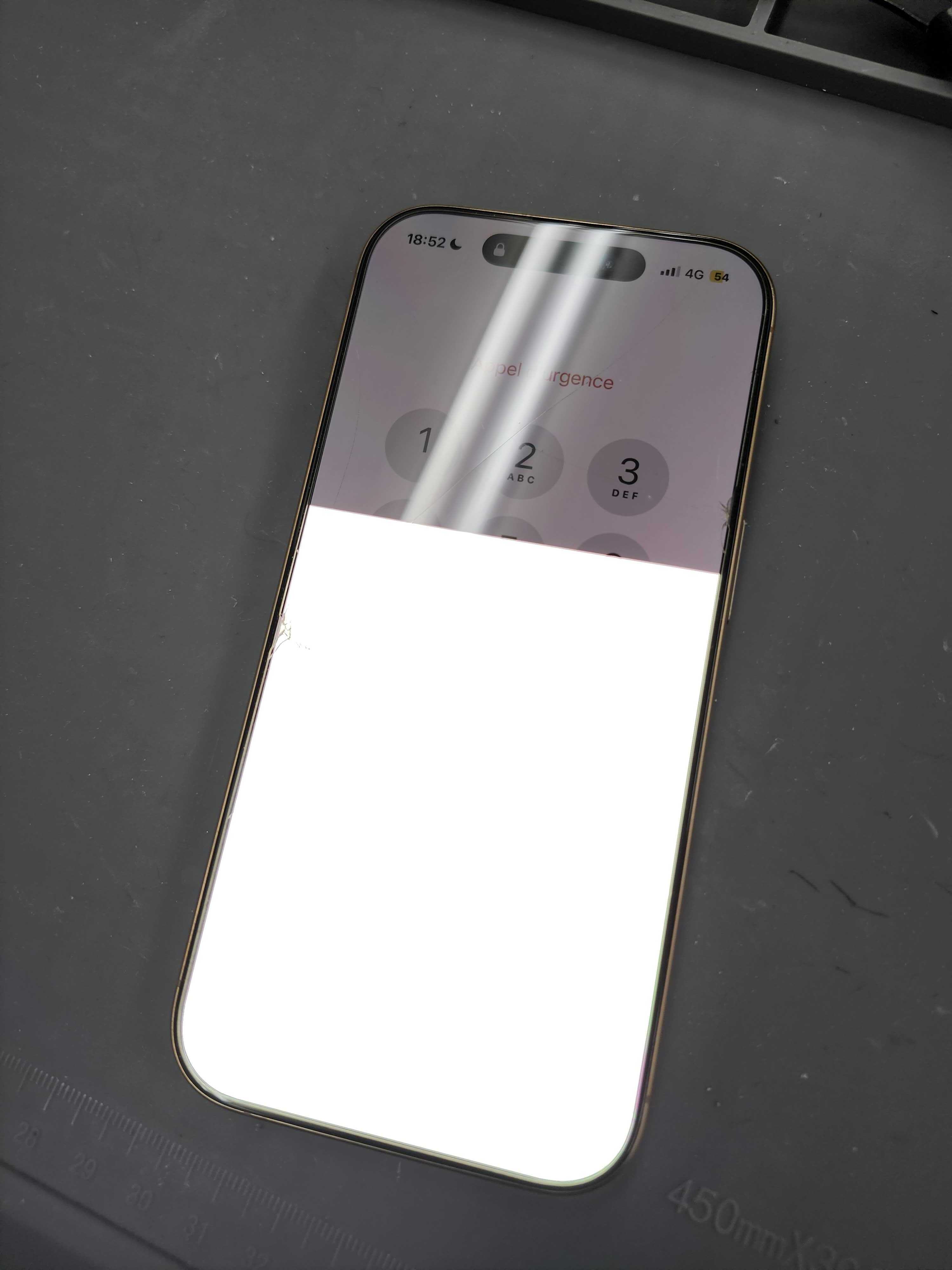 つ*る様 iPhone 16 Pro ジャンク品 / 部品取り・修理用*画面割れ 悲報】iPhone16 Proの画面が割れました。。でも！ - YouTube