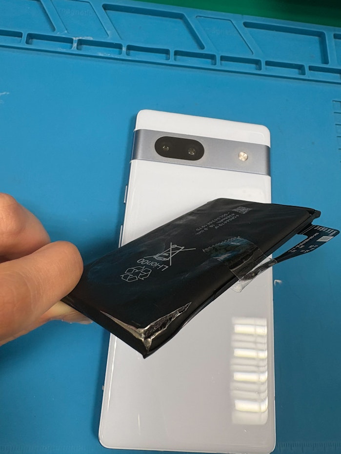 バッテリー　Android修理　スマホ