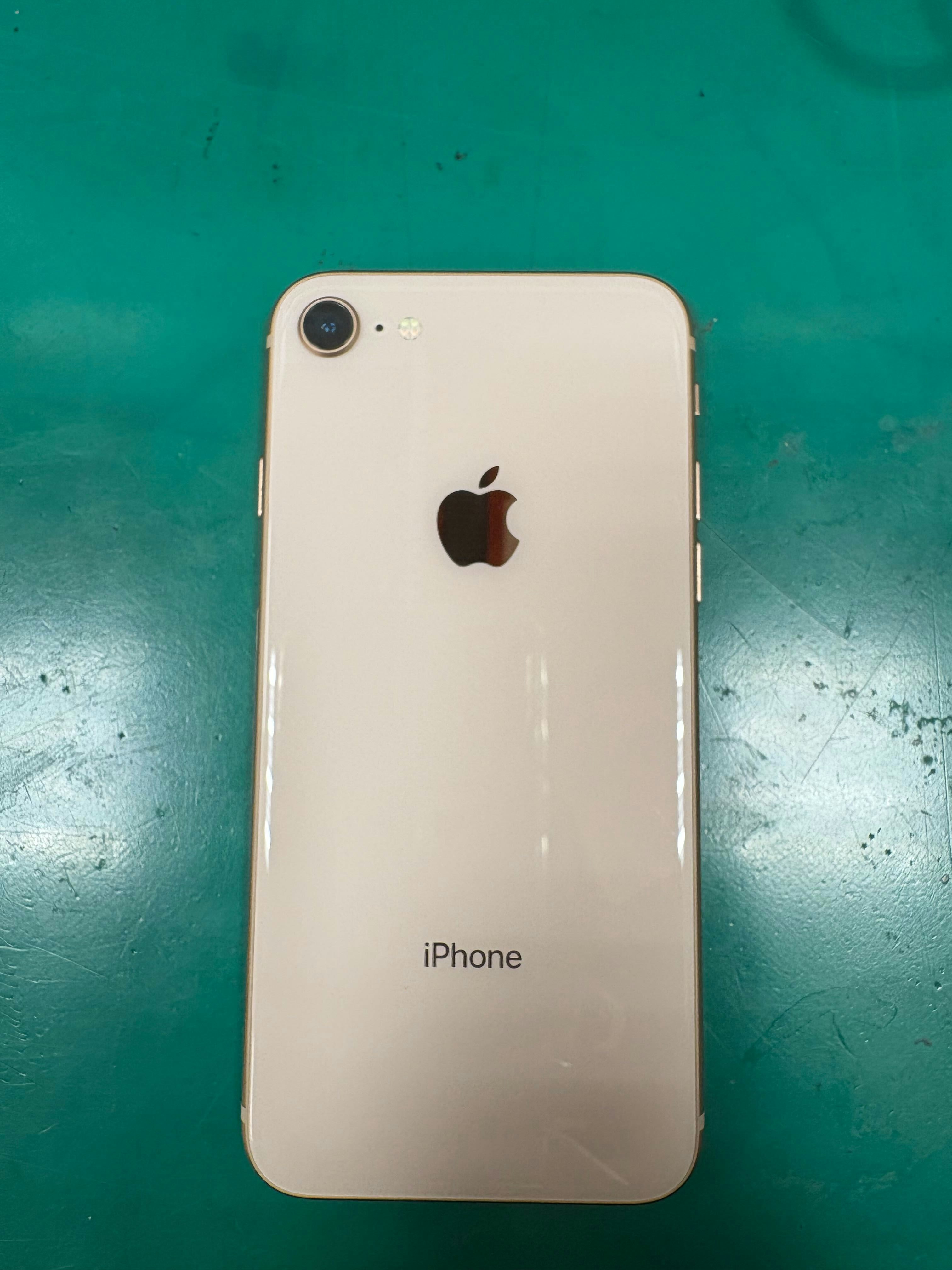 iPhone8　カメラレンズ交換　豊橋