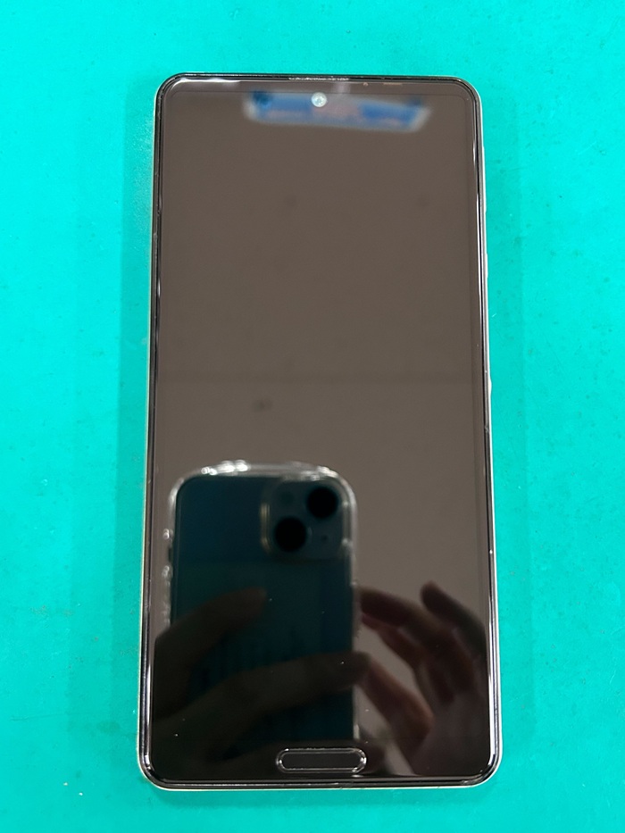 AQUOS sense4 lite 画面割れ交換【イオン春日井店】