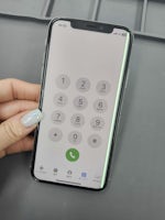 【豊川市】iPhoneXの液晶に線が入った症状も画面交換で改善｜当日60分・即日修理対応！