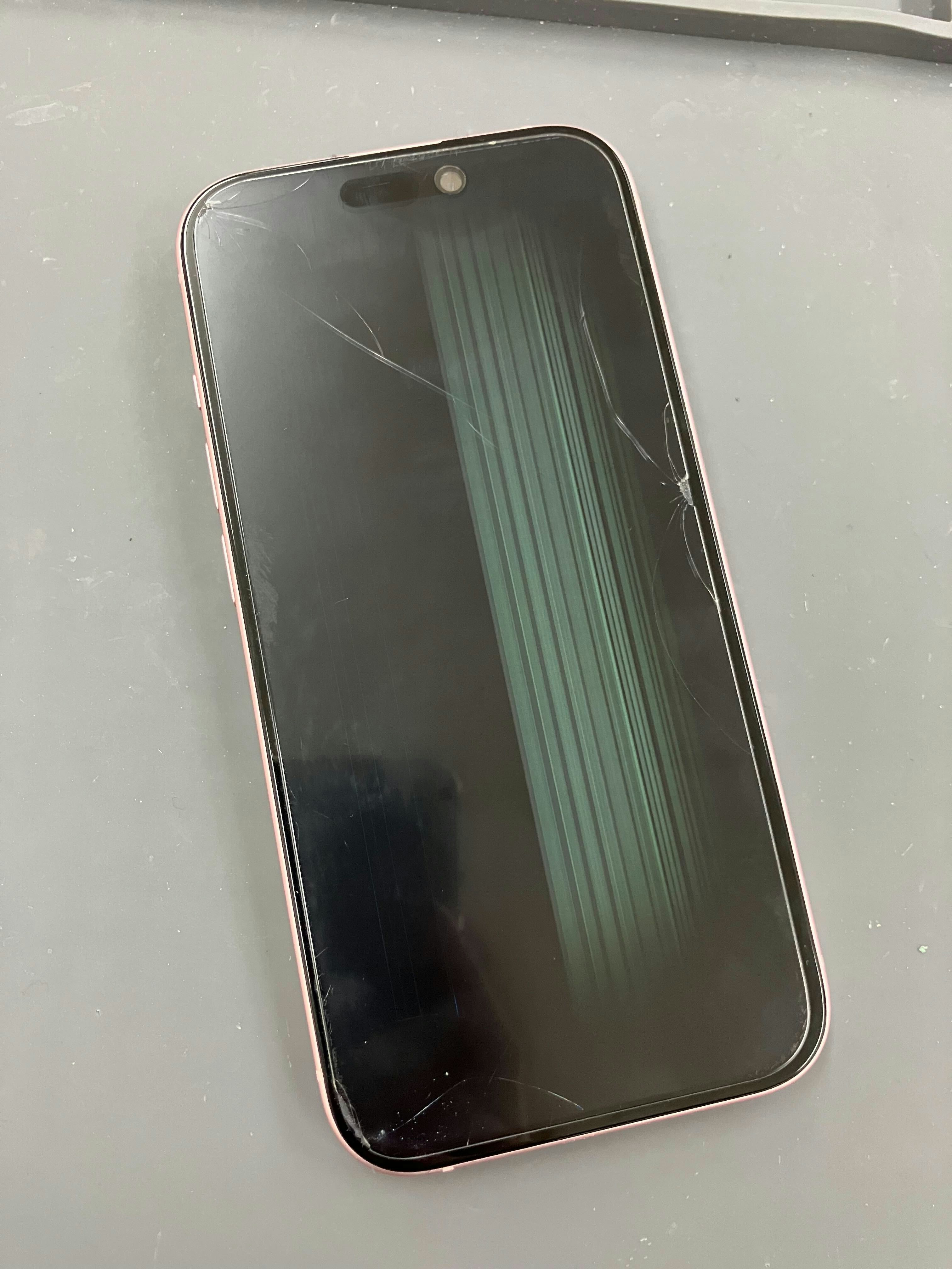 iPhone15　液晶漏れ　画面交換　豊川　豊橋　新城　蒲郡　湖西　浜松