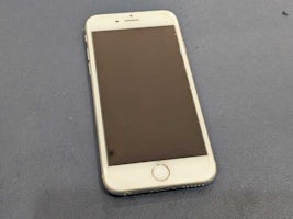 【豊田市】iPhone 6sが起動しない！バッテリー交換で大切なデータを取り出せました