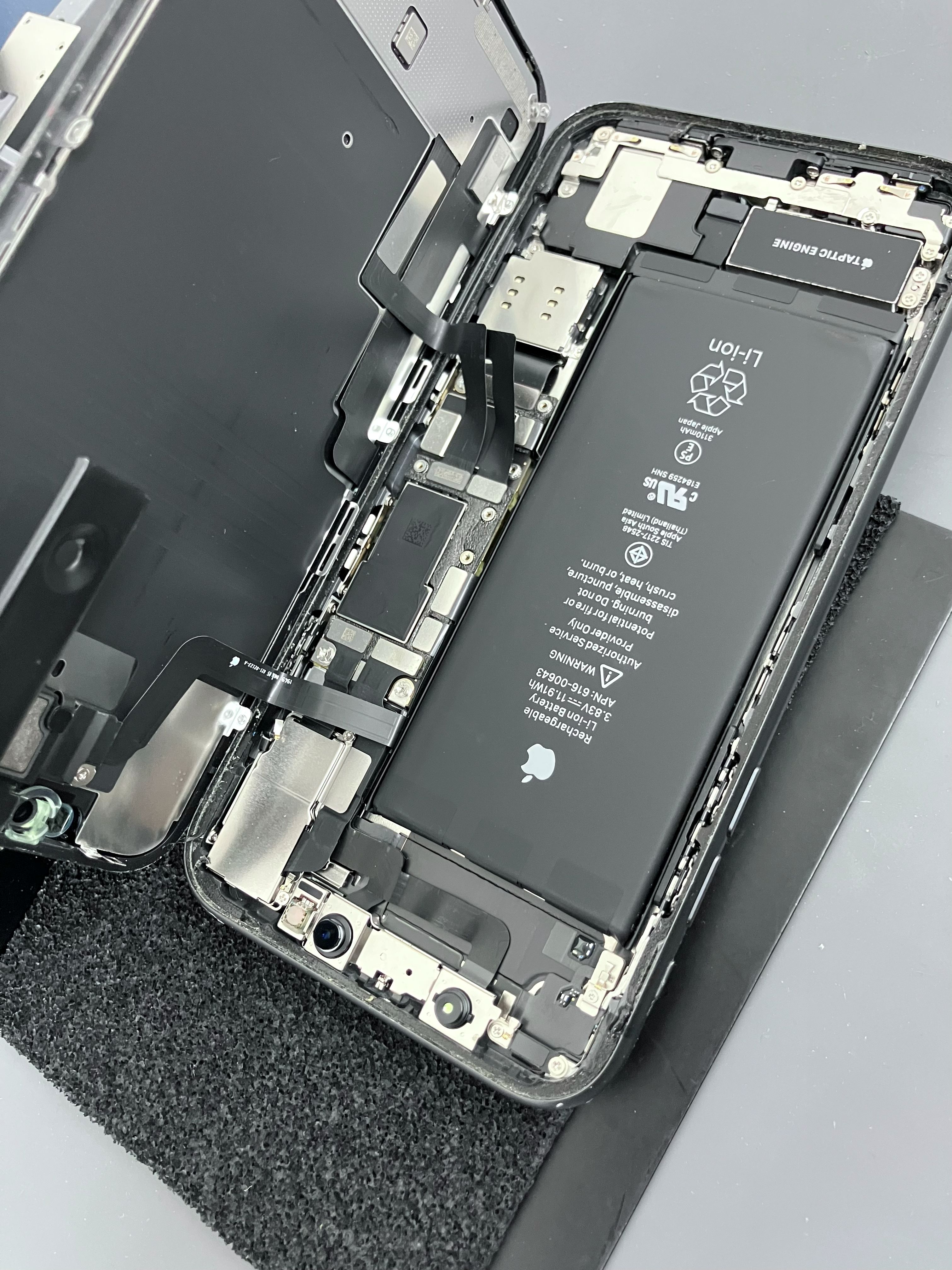 豊川市でiPhone11のバッテリー交換なら】バッテリー劣化による電池持ち
