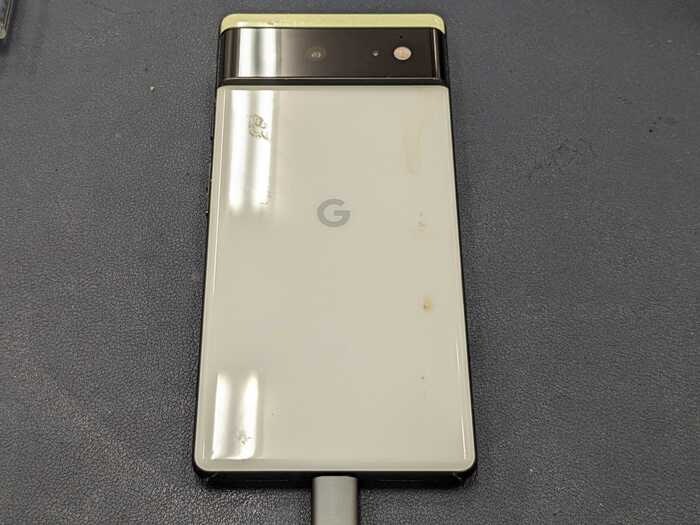 Pixel　ピクセル　6　充電減り早い　経年劣化　発熱　電源落ちる　膨張　バッテリー　ばってりー　交換　修理