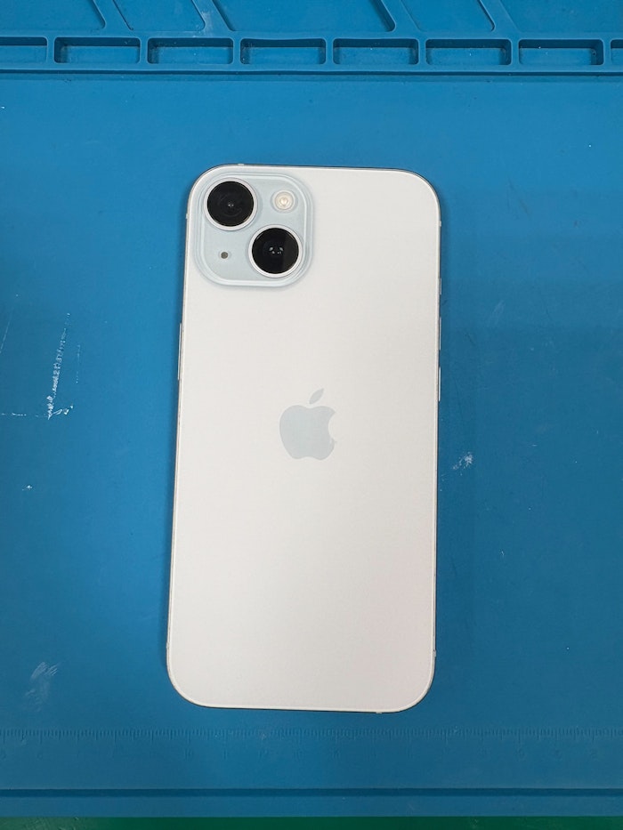 iPhone15　背面　画面