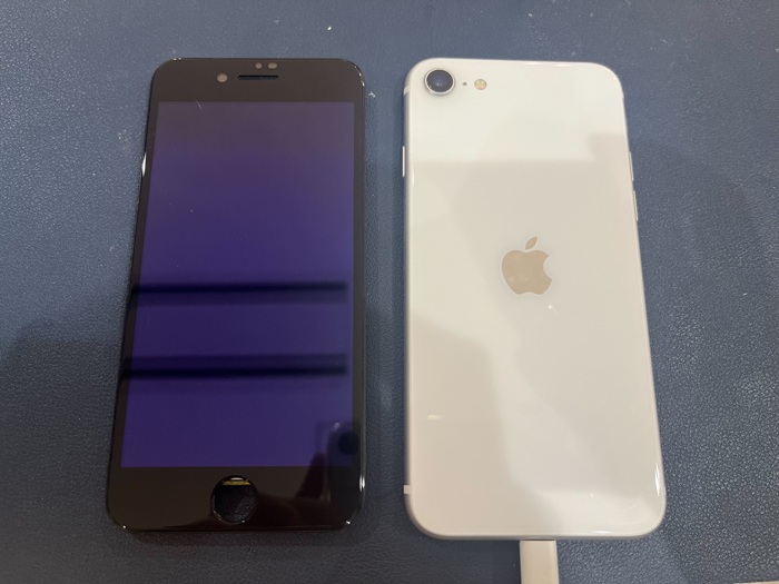 【動作良好】iPhone SE2 128GB 画面割れあり タッチOK 修理前提 岡崎市】iPhone SE2 画面割れ修理 まちスマ岡崎店