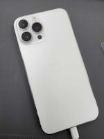 【豊川市】iPhone 13 Pro Maxの充電ドック交換を行いました！充電が反応しない症状も即日修理対応