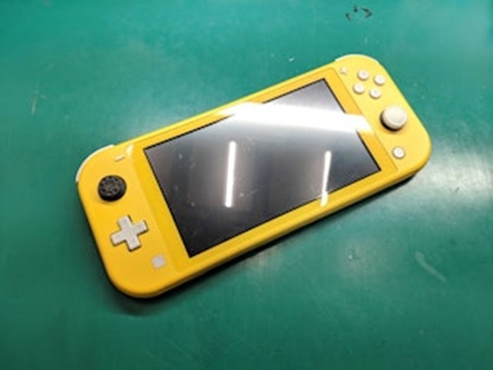 Switch lite 左スティック修理 勝手に動く 一宮市