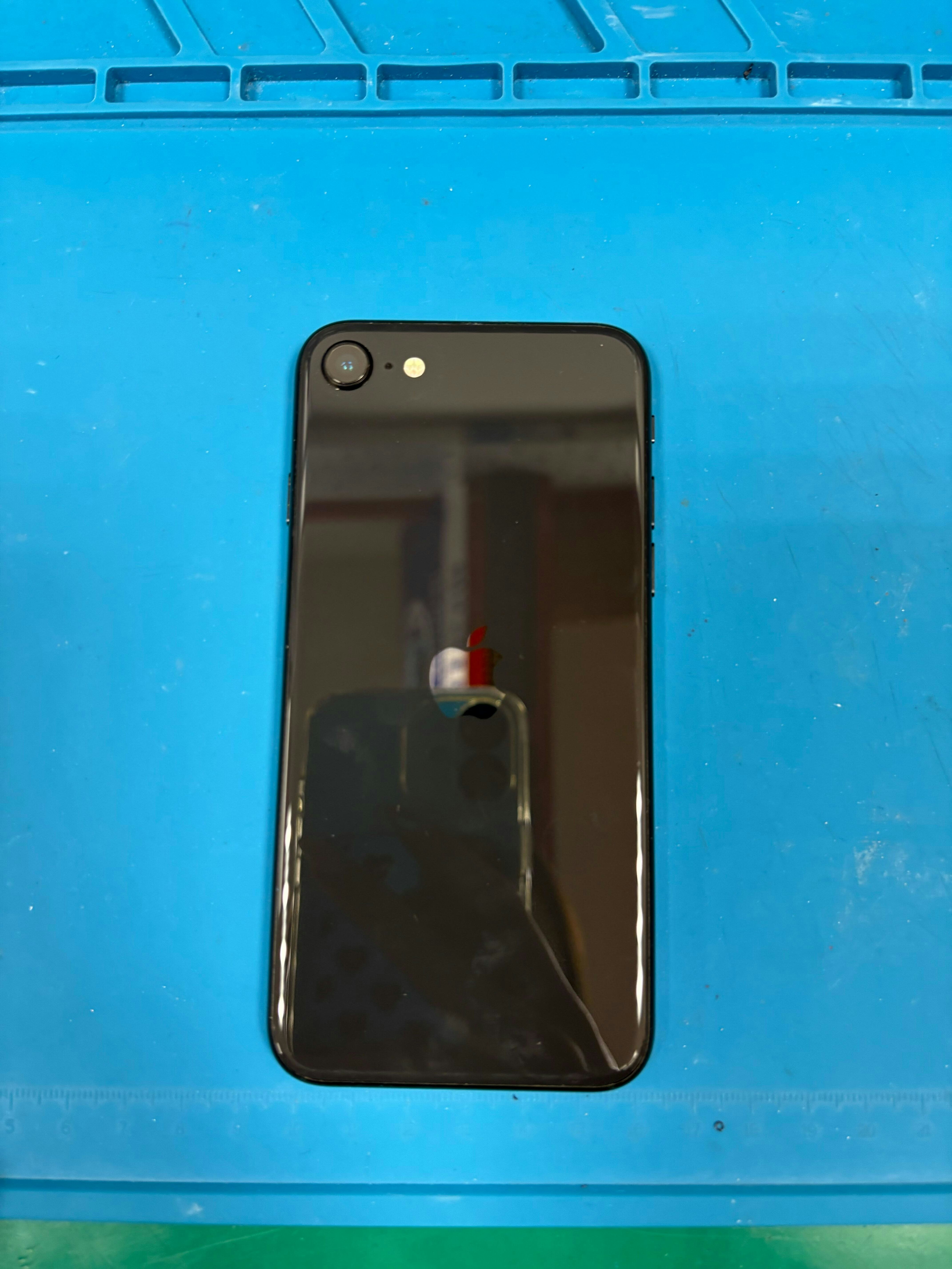 iPhoneSE2　バッテリー交換　即日修理