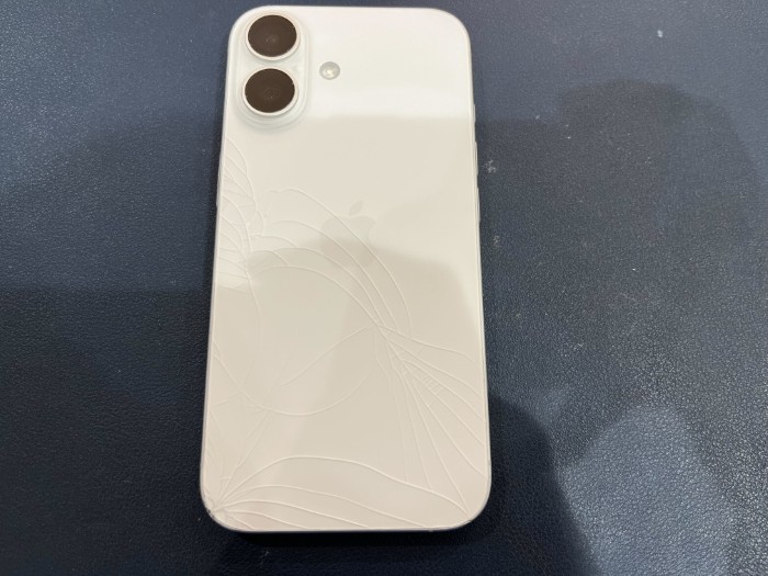 iPhone 16 背面修理 【豊田】