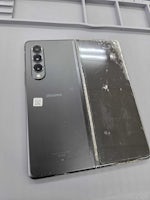 【豊川市】Galaxy Z Fold3のサブ画面割れ修理｜折りたたみスマホも対応！即日修理可能◎
