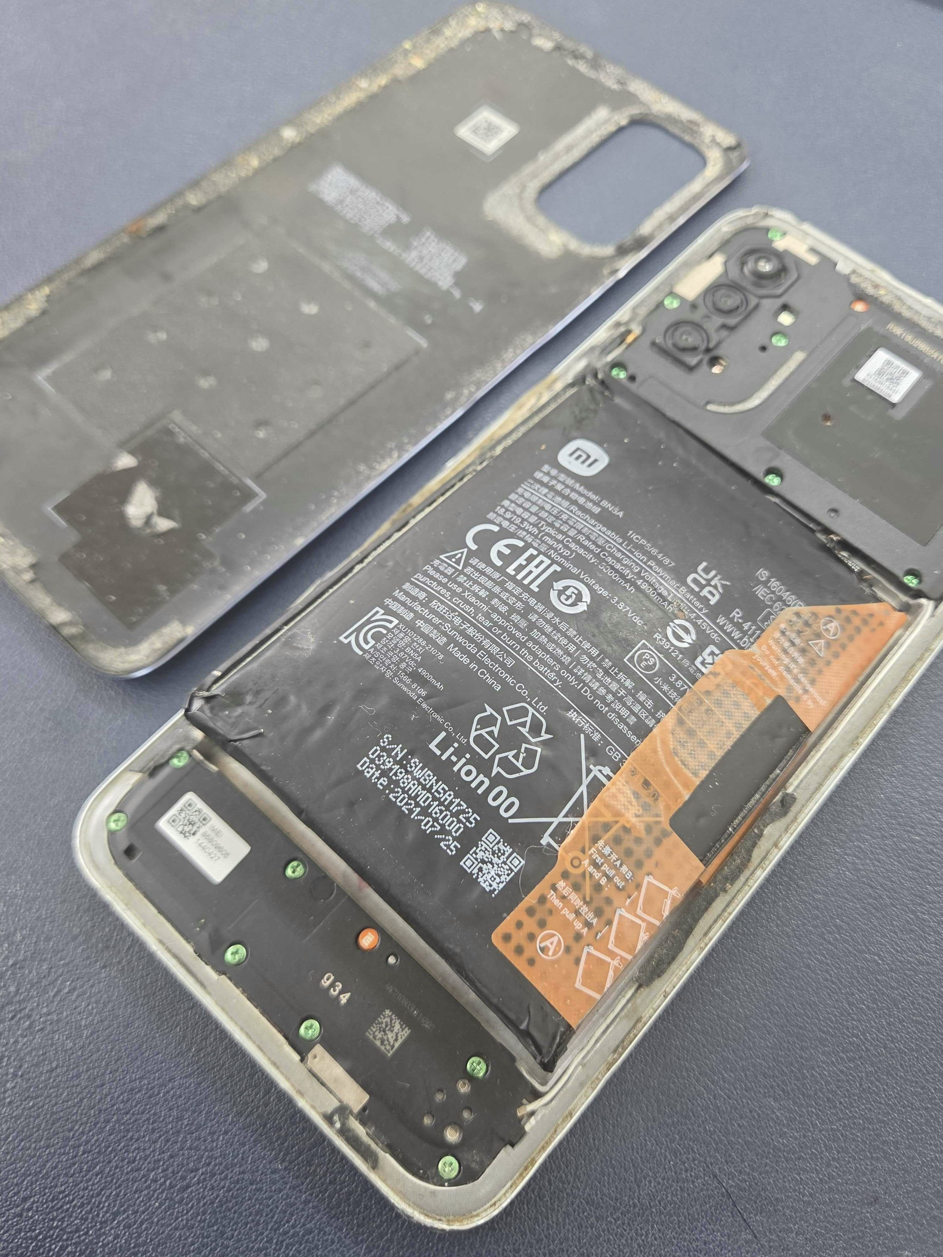 Xiaomi RedmiNote10JE 豊川市 Redmi スマホ修理 修理 Android バッテリー膨張 バッテリー修理 豊川 豊橋 新城 蒲郡 湖西 浜松