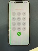 iPhone14 Pro　画面に縦線・画面交換　【イオン春日井店】