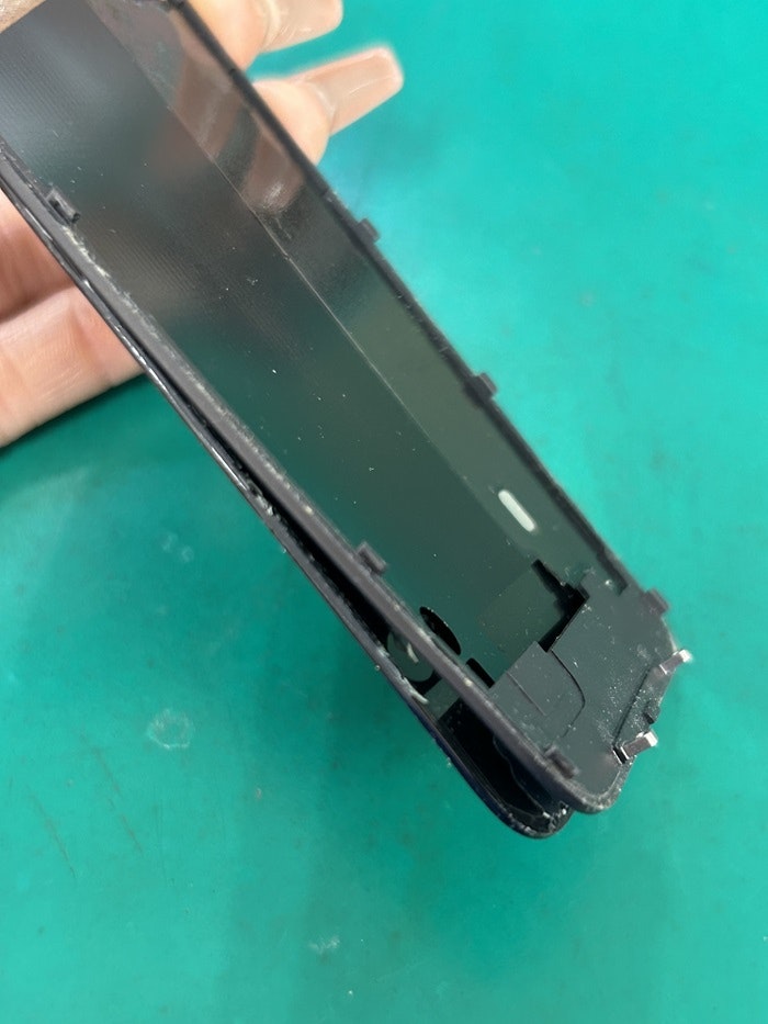 iPhone4　バッテリーの膨張　春日井市・高蔵寺・瀬戸市・尾張旭市・多治見市・長久手市・守山区その他名古屋