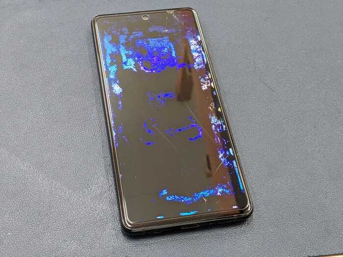 Galaxy　ギャラクシー　ぎゃらくしー　A51 5G　液晶もれ　表示不良　画面割れ　落下　衝撃　画面真っ暗　画面　修理　交換